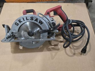 Skilsaw 7 1/4" Worm Drive Circular Saw SPT77WML-01
