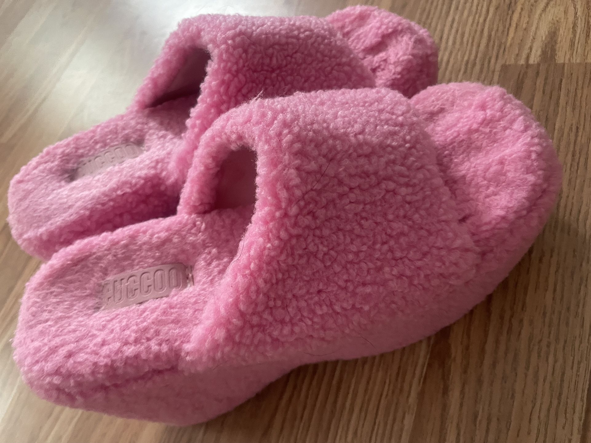 PINK FUZZY PLATFORM SHOES