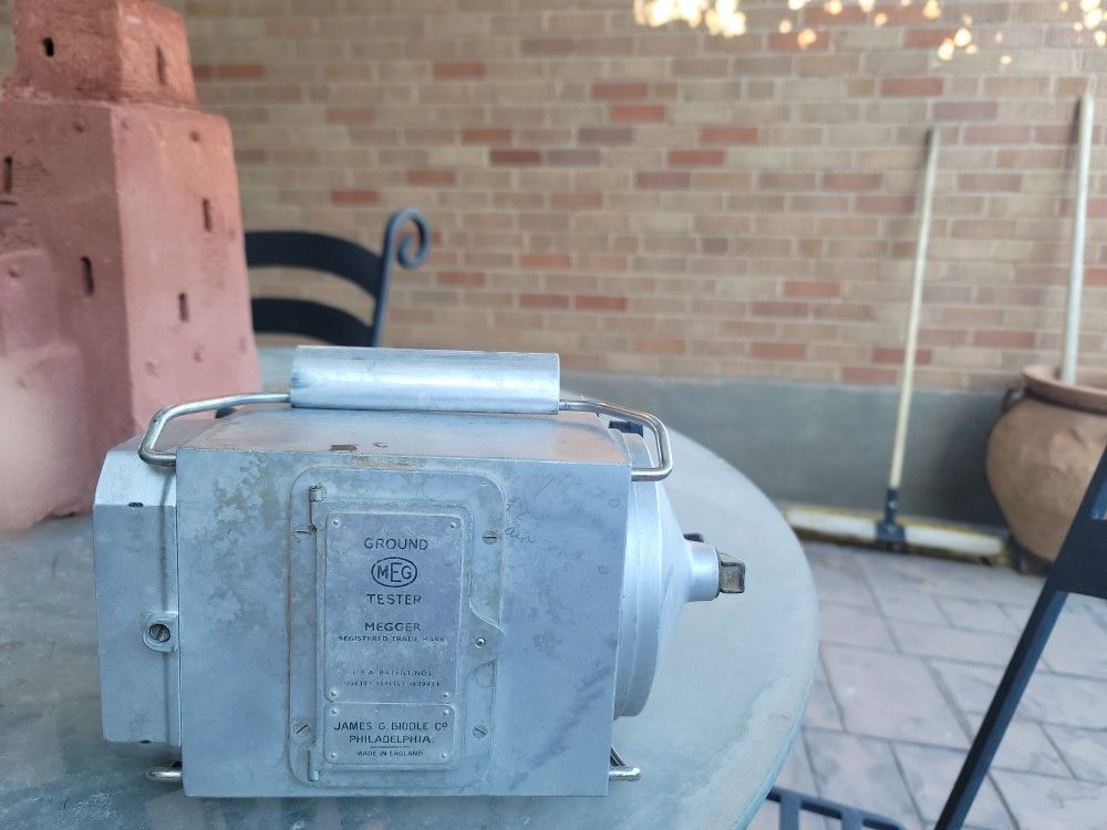 M E G  GROUND TESTER