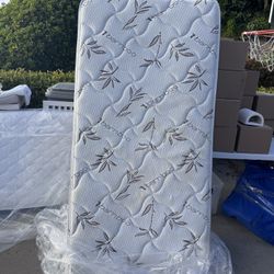 Twin Mattress Excellent Condition 