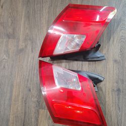 2010 - 2020 Ford Taurus REAR LIGHT