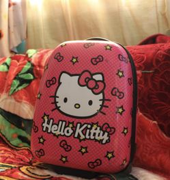 Hello Kitty Carry On 