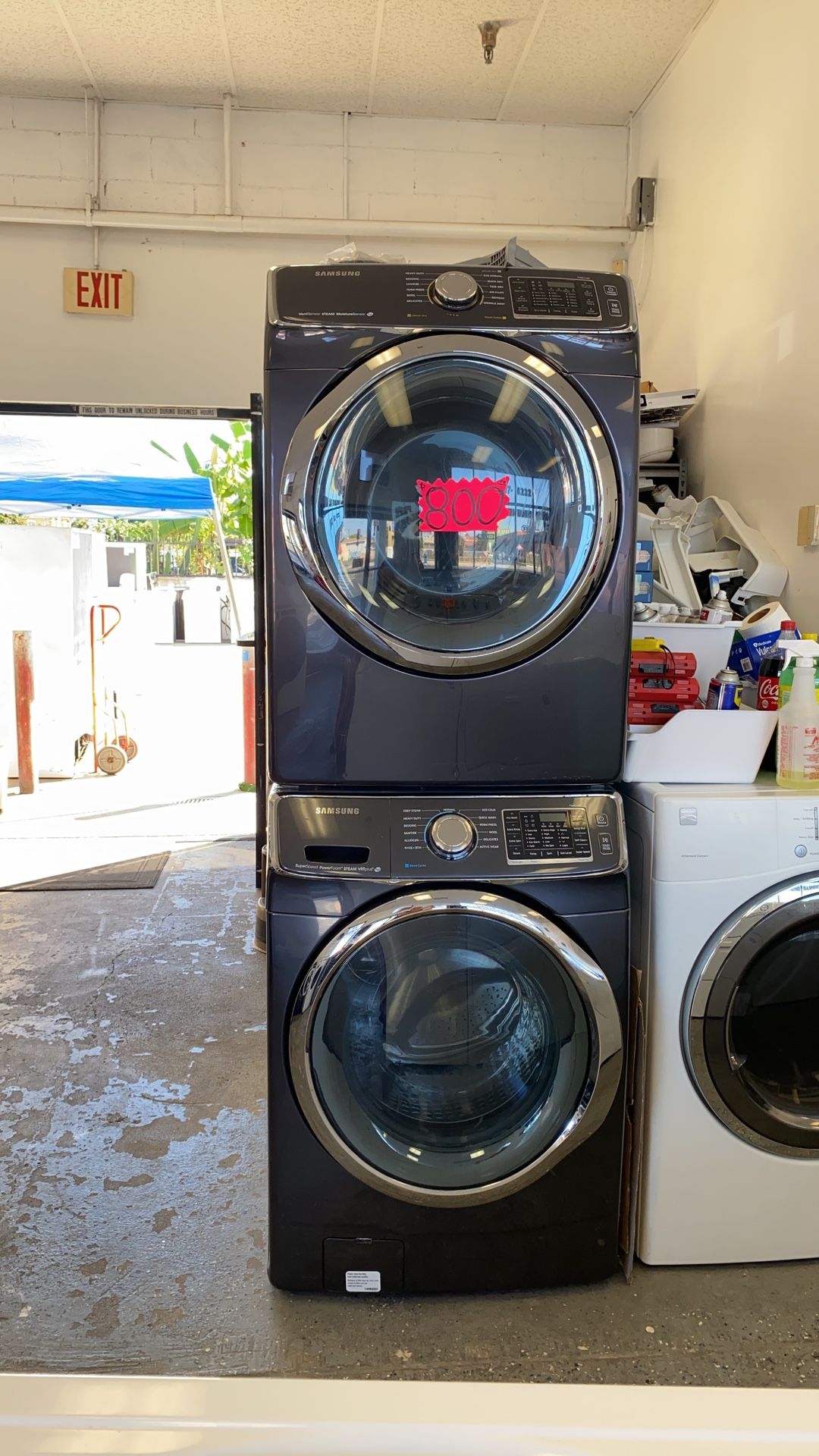 SAMSUNG Dark Gray Washer And Gas Dryer Stackable