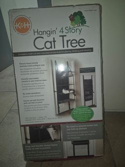 Hanging 4 story cat tree