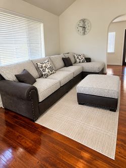 Gray Sectional Sofa with Ottoman