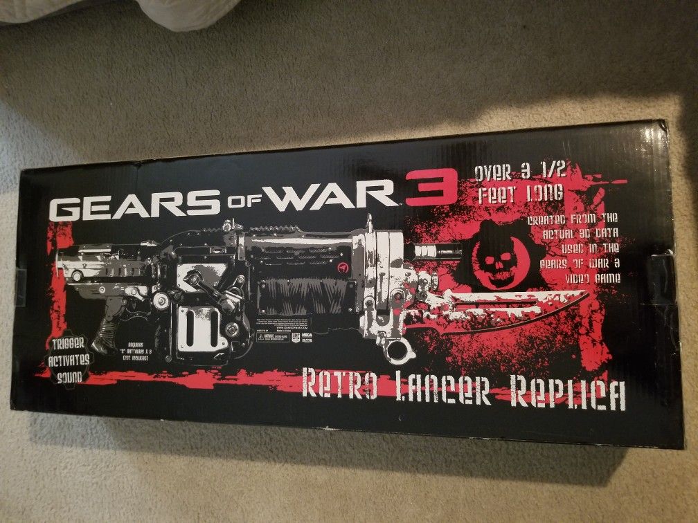 Gears Of War 3 Retro Lancer Replica