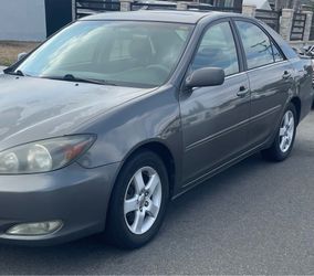2004 Toyota Camry