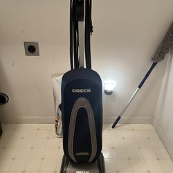 Oreck XL Silver Vacuum