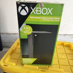 Xbox Series X Replica Mini Fridge Open Box 