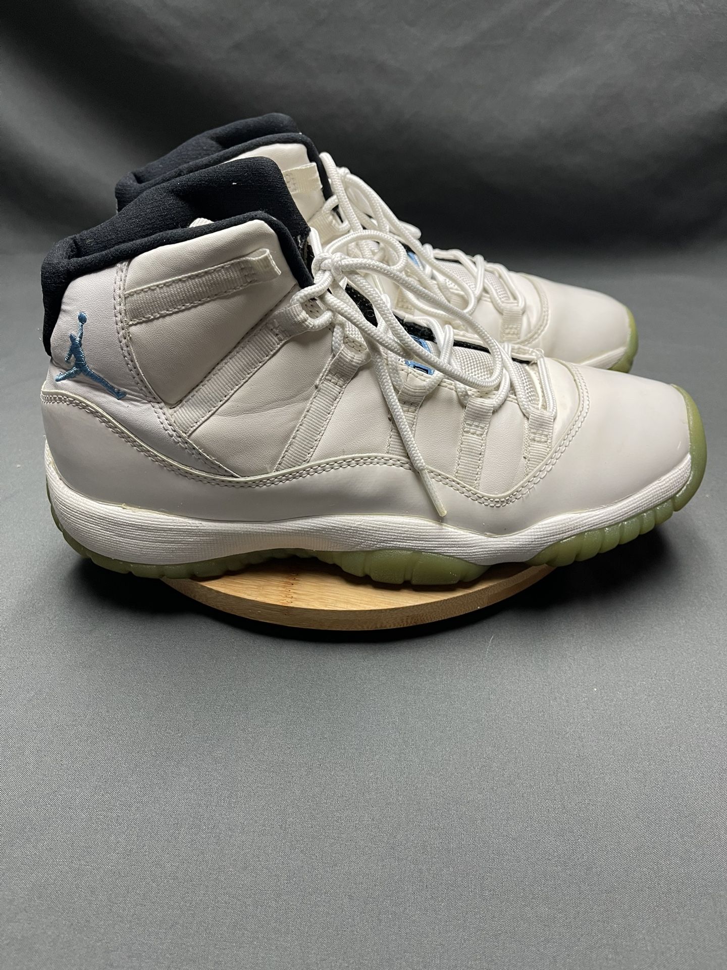 Jordan 11 (GS) High Legend Blue - Size 7Y