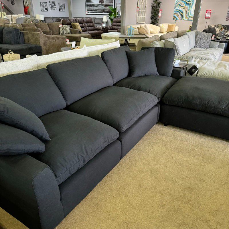 Manhattan Black Linen Modular Sectional / 4pc Sofa/Living room