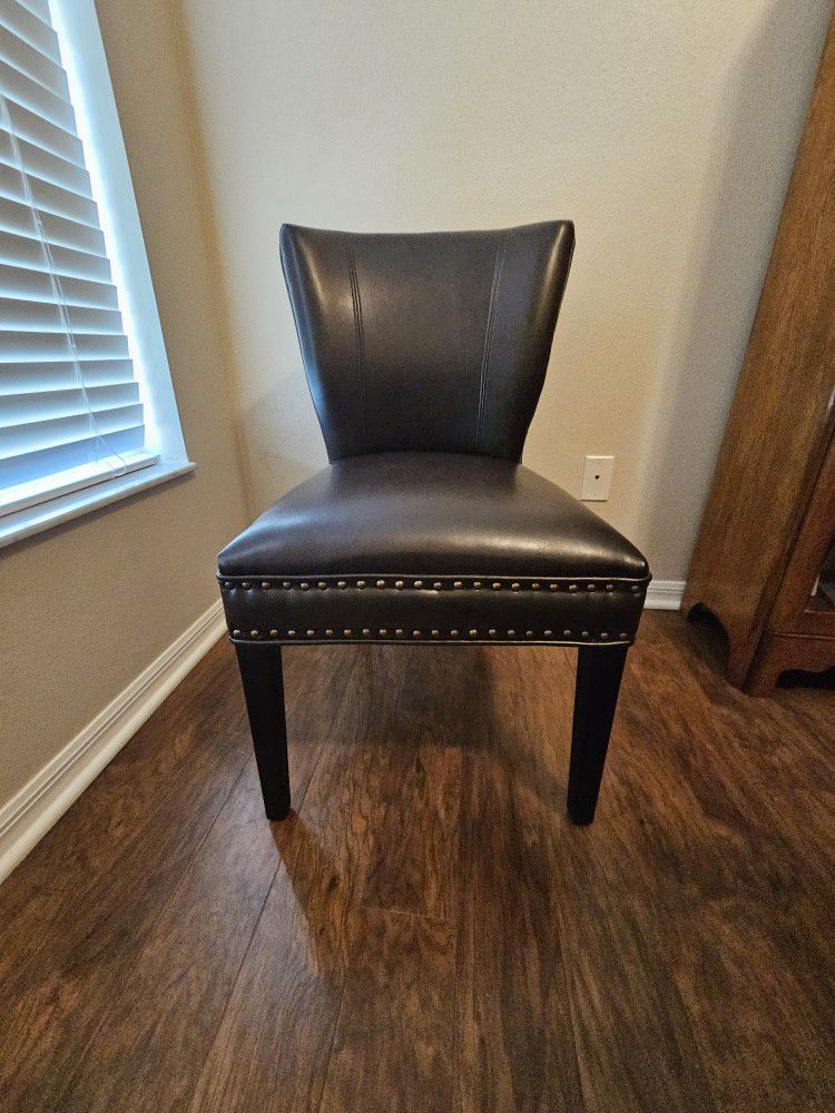 Accent Chair - Brown