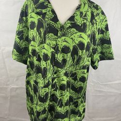 Men’s Medium  Or Large Button Up Green Skull Halloween Shirt Costume