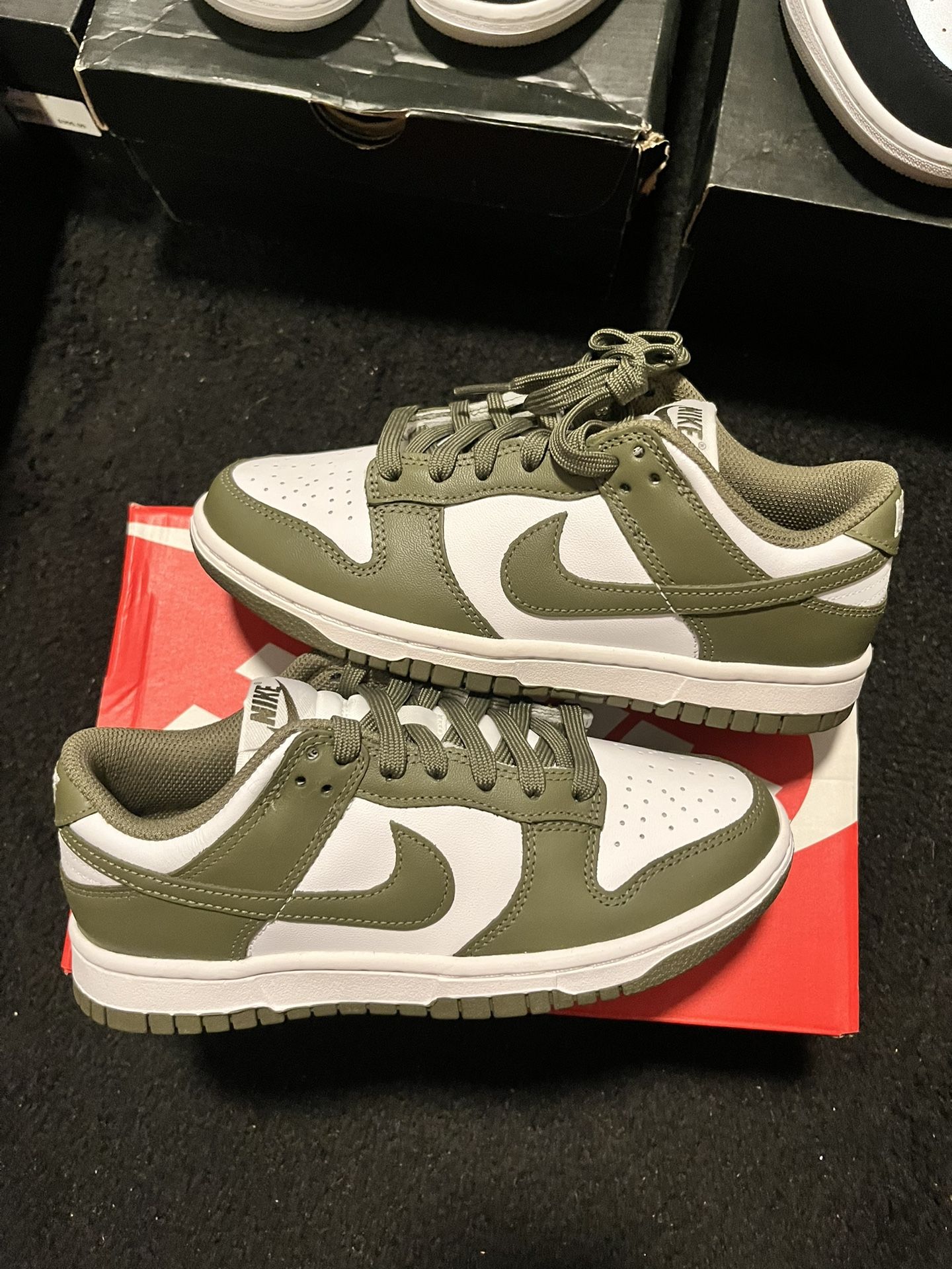 Nike Dunk Low Olive