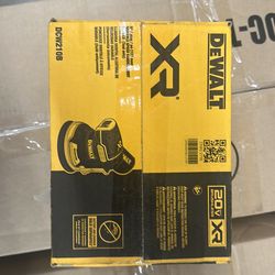 DEWALT DCW210B 20V XR random orbital sander + sanding discs
