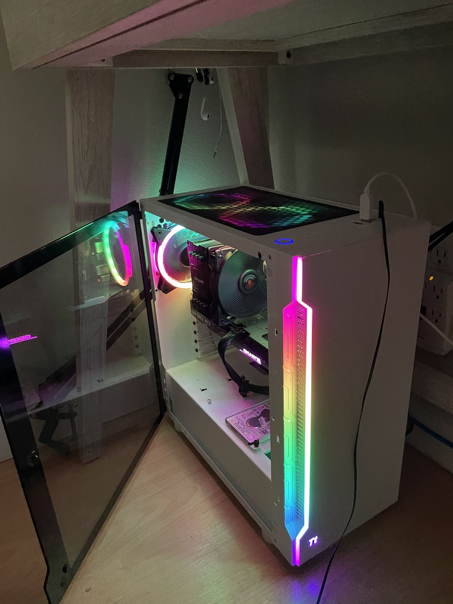 Gaming Pc | 15 12600kf, RTX 3060 OC, 64gb Corsair Ram