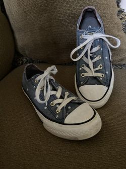 Yourh size 13 converse sneakers