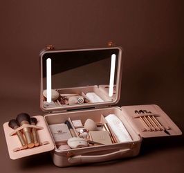 LED beauty organizer