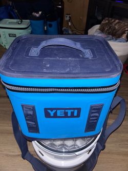YETI 12 Hopper Flip Soft Cooler Blue