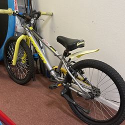 Diamondback Kids Bike