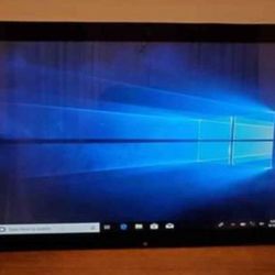 SONY AIO DESKTOP
Core i5
8GB RAM
256GB  SSD
SLEEK BODY
TOUCHSCREEN SCREEN👌👌