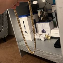 18k Gold Chain 