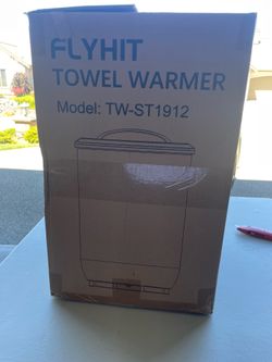 Electric towel warmer