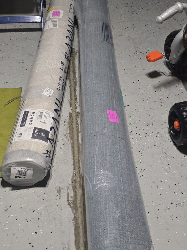 Brand New Carpet,floating Shelf,stone Diffuser