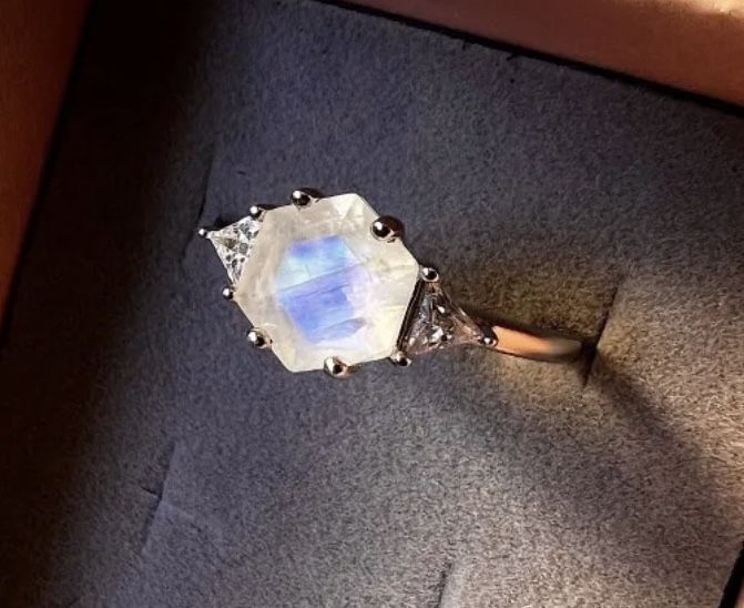 Moonstone Ring S925 Sz 7 & 8