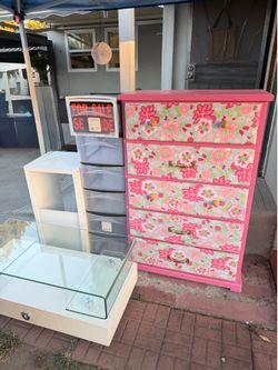 Dresser