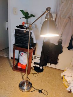 Chrome floor lamp pickup only cash