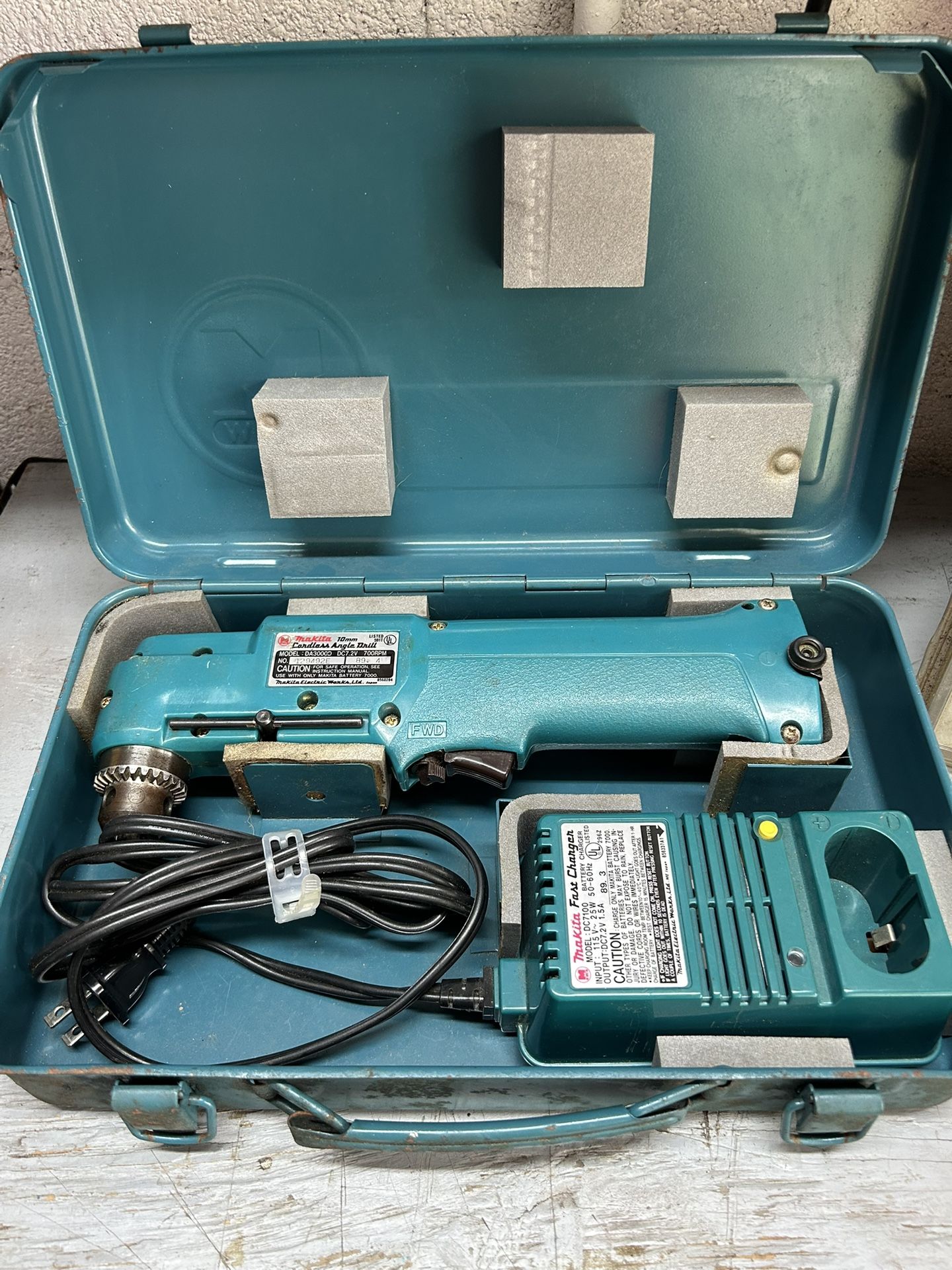 Makita DA3000D Right Angle Drill