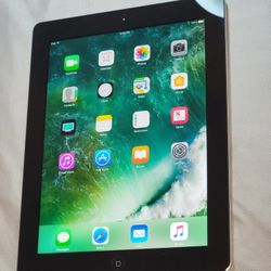 Nice Black iPad 4 64GB Fully Working Low Price
Nice Bl