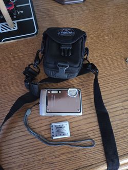 Olympus Stylus 770 SW 7.1MP Waterproof Digital Camera