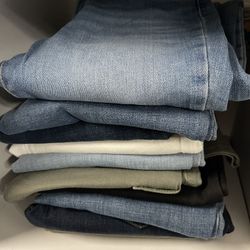 New Women’s Levi’s- $25 Ea 