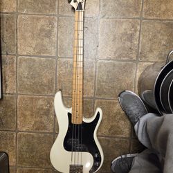 1989 Epiphone by Gibson Rock Bass CH/WH White make me a good offer