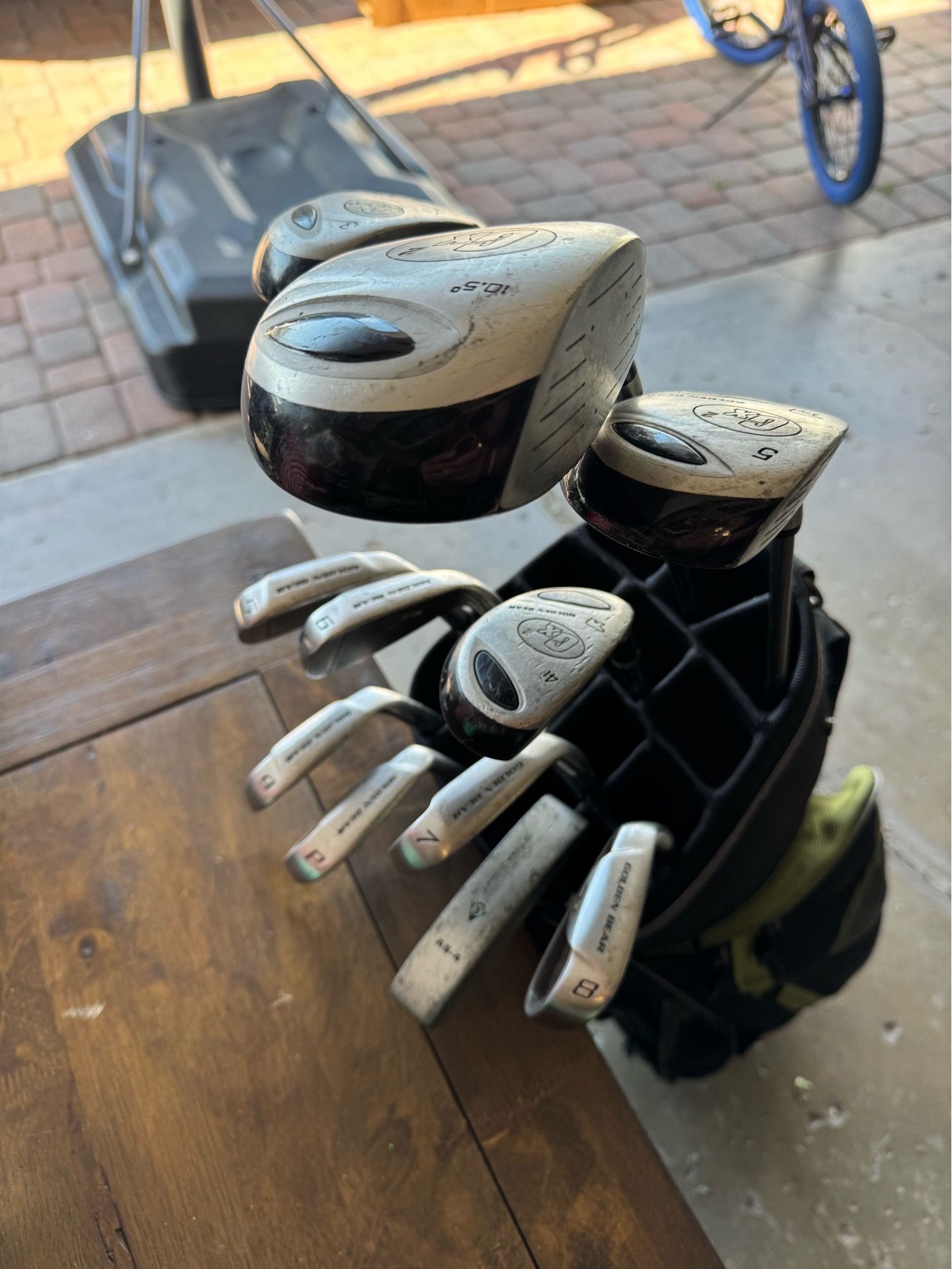 Beginner Left Handed golf clubs
