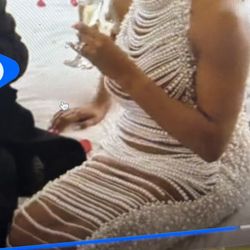 Beautiful Dress! Exactly As Pictured With White Bra 