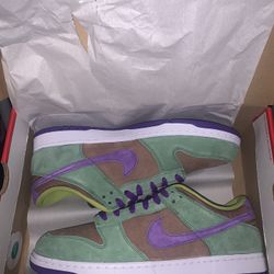 Brand New Dunk Low Veneer Size 12