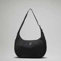 Lululemon NWT Mini Shoulder Bag 4L Hobo Bag