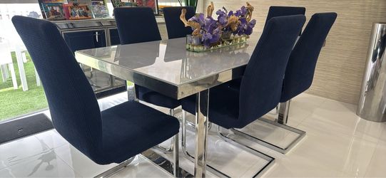 Dinning table