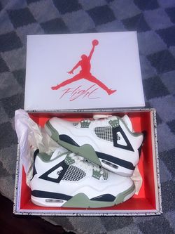 Jordan 4 “seafoams” women’s 9.5 men’s 8