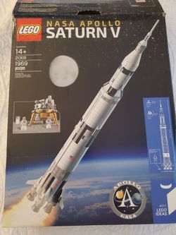 Lego NASA Apollo Saturn V