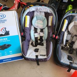 2 Car Seats With 3 Bases