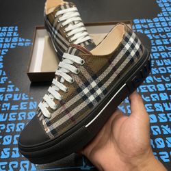 Burberry Shoes 