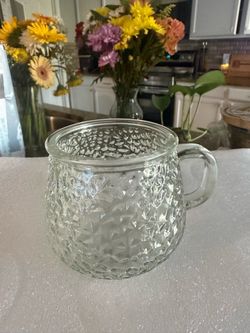 NEW Set of 12 mugs