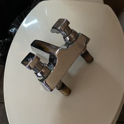 Faucet. Auto Shut Off Handicapped Access