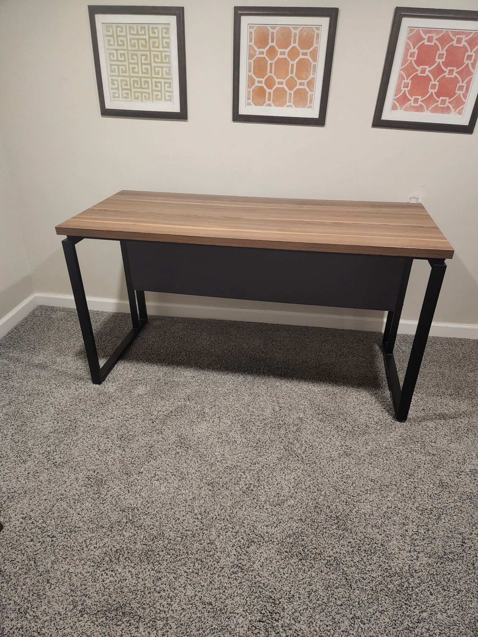 Desk And Hutch
