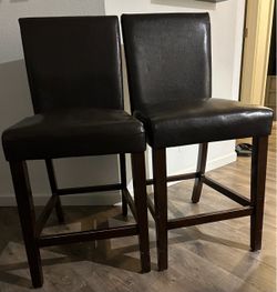 Free barstools