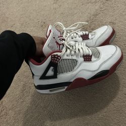 Jordan 4 
